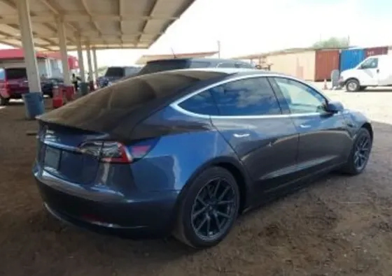 Tesla Model 3 2020 Тбилиси