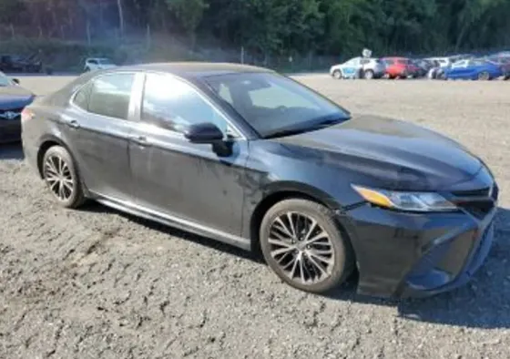 Toyota Camry 2.5L 2018 Тбилиси