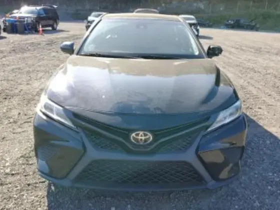 Toyota Camry 2.5L 2018 Тбилиси