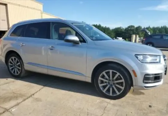 Audi Q7 2018 Тбилиси
