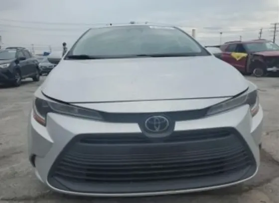 Toyota Corolla 2L 2024 Тбилиси