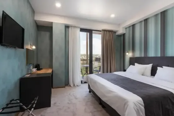 10+ room hotel for rent in Abanotubani Tbilisi