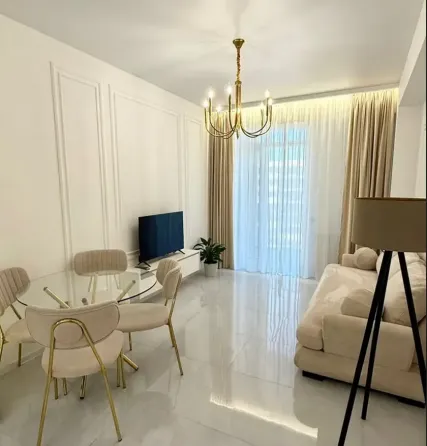 იყიდება 3 ოთახიანი ბინას 83მ² 18/19 სართ თბილისი