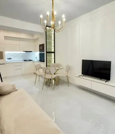 იყიდება 3 ოთახიანი ბინას 83მ² 18/19 სართ თბილისი