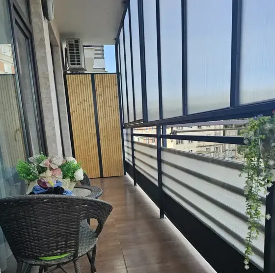 იყიდება 3 ოთახიანი ბინას 68მ² 10/14 სართ თბილისი