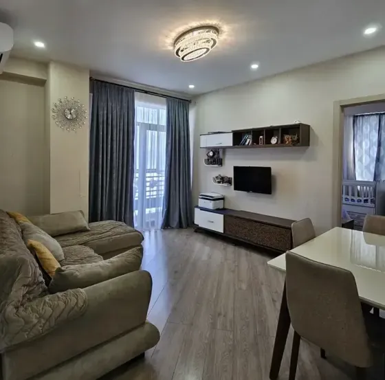 იყიდება 3 ოთახიანი ბინას 68მ² 10/14 სართ თბილისი