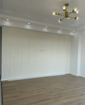 იყიდება 3 ოთახიანი ბინას 95მ² 11/17 სართ თბილისი