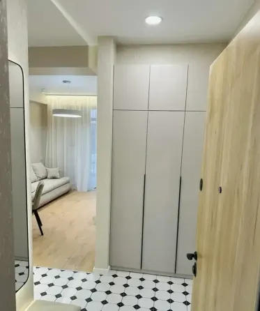 იყიდება 2 ოთახიანი ბინას 56მ² 12/15 სართ თბილისი