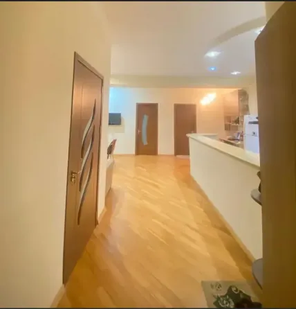 Сдам 3-комн. квартиру 90м² 9/10 эт. Тбилиси