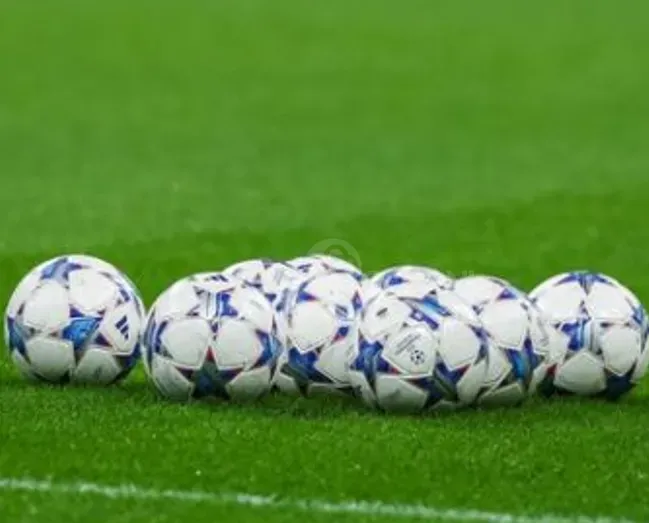 Ფეხბურთის ბურთი თბილისი - photo 2