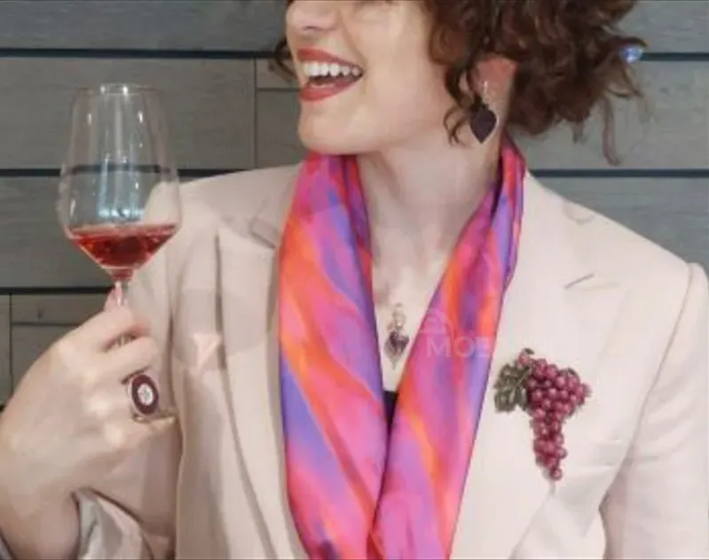 "ვარდისფერი რქაწითელი", ბროში - ყურძნის მტევანი თბილისი - photo 2