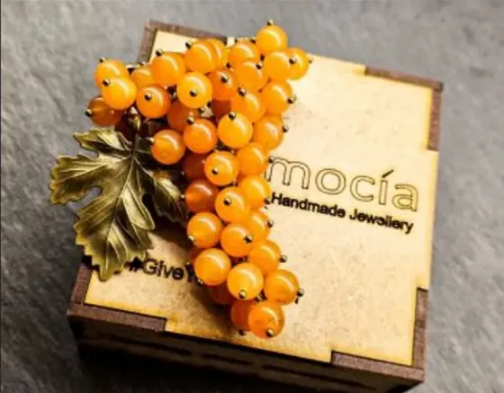 "Rkatsiteli", brooch - natural grape bunch Tbilisi