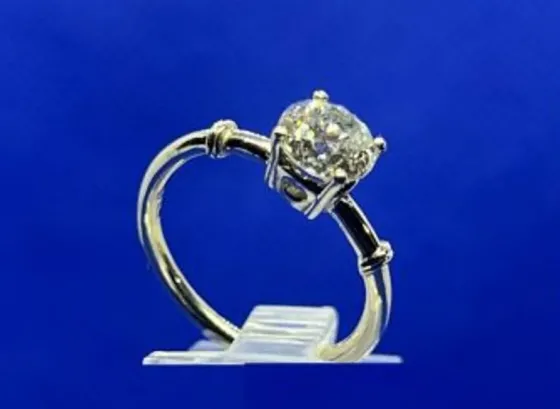 Ოქროს 1, 38ct ბრილიანტის ბეჭედი თბილისი