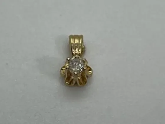 Ოქროს კულონი 0.08ct ბრილიანტით თბილისი