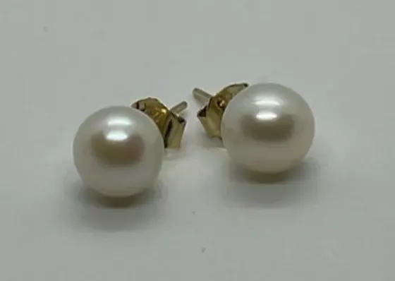 Ოქროს საყურე ოკეანის მარგალიტით თბილისი