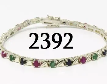 Სამაჯური ლალით, საფირონითა და ფირუზით წარმოადგენს "DBT" ბრენდის უმაღლესი ხარისხის ნაკეთობას თბილისი