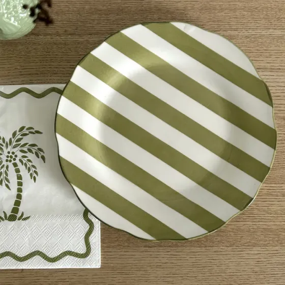 Green porcelain plate for sale Tbilisi