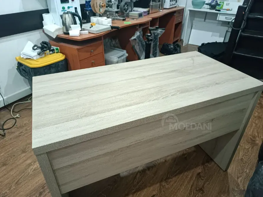 იყიდება მაგიდა 130 ლარად კარგ მდგომარეობაში თბილისი - photo 1