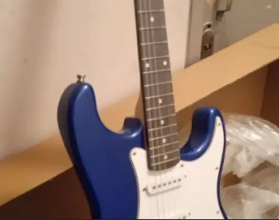 Ახალი ელექტრო გიტარა თბილისი