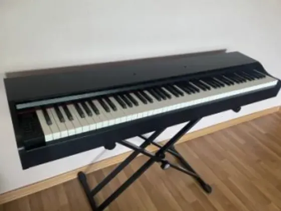 Კლავიშიანი ინსტრუმენტი თბილისი