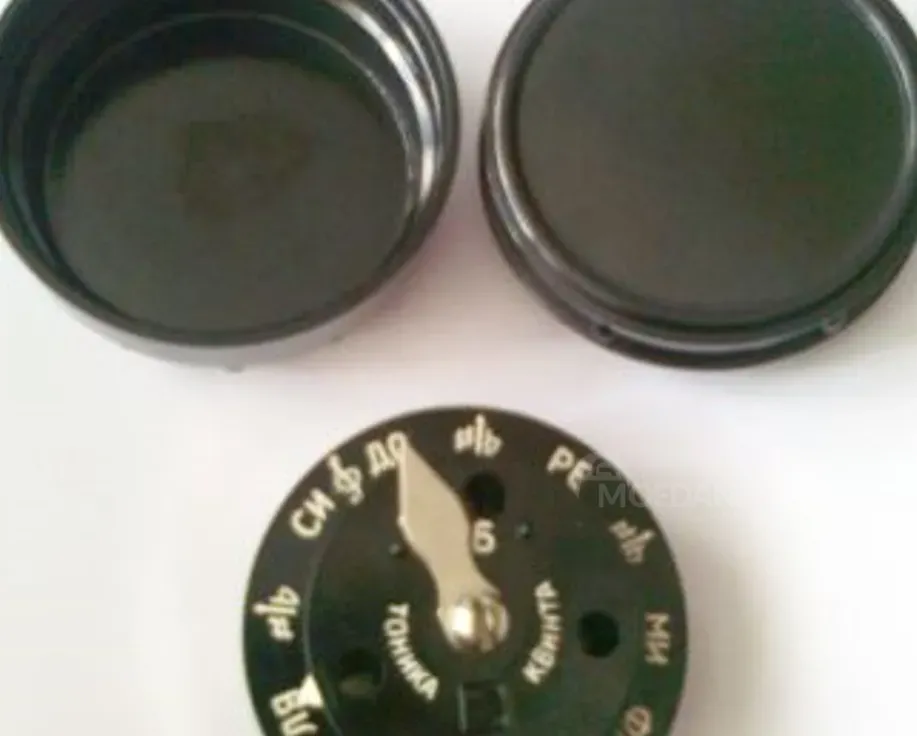 Guitar German tuners strings bench tuning fork capo Tbilisi - photo 9