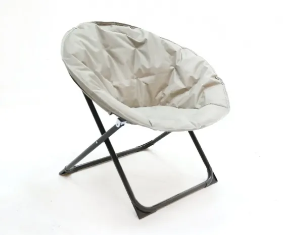 Продается бежевый стул из полиэстера. Тбилиси