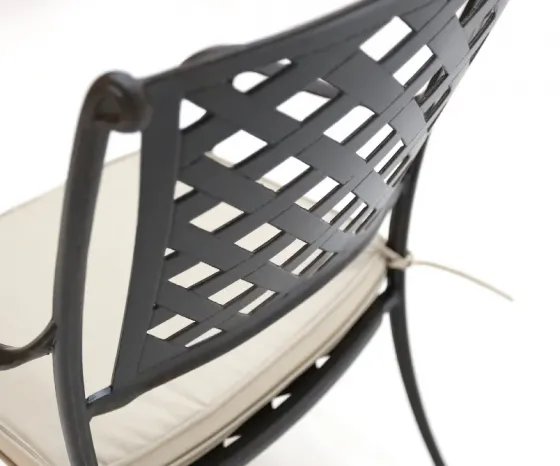 Коричневый металлический стул на продажу Тбилиси