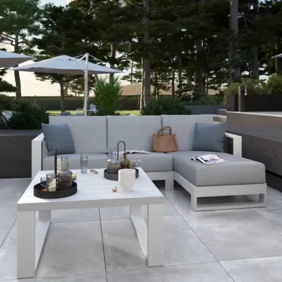 Продается белый алюминиевый стол Тбилиси