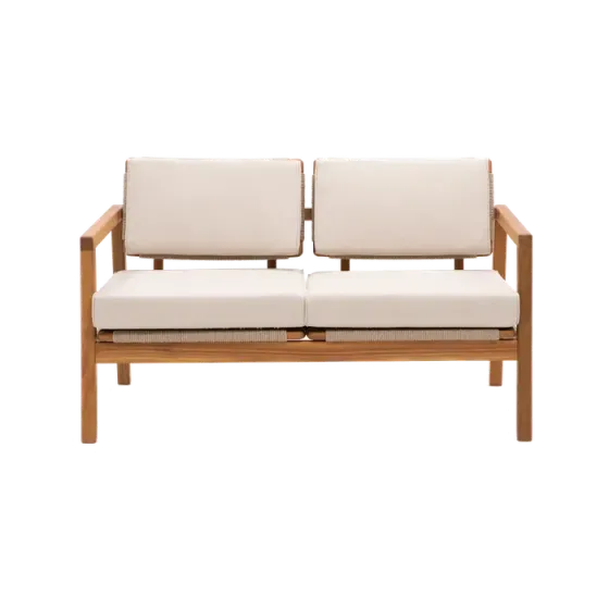 Продается диван бежевого цвета из акации. Тбилиси