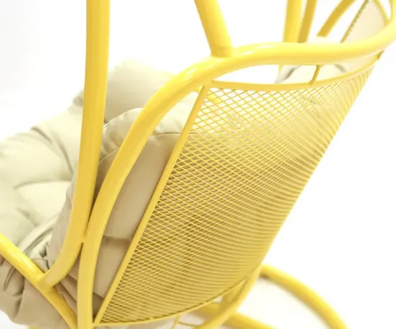 Продаётся жёлтый зонт для патио. Тбилиси