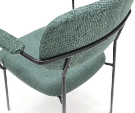 Მწვანე მეტალის სკამი თბილისი