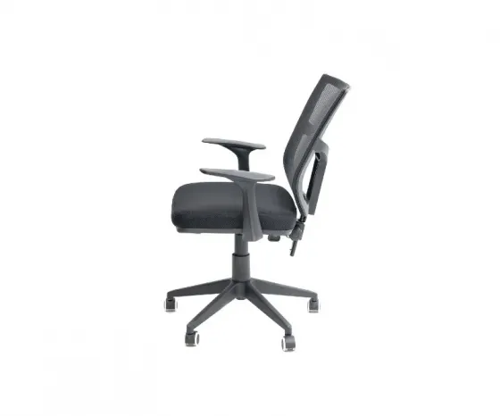 Продается черный стул на колесиках. Тбилиси