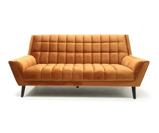 Трехместный диван с бархатной поверхностью Тбилиси