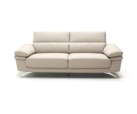 Трехместный бежевый диван с кожаной поверхностью Тбилиси