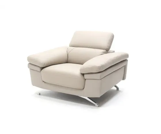 Серое кресло из кожзаменителя Тбилиси