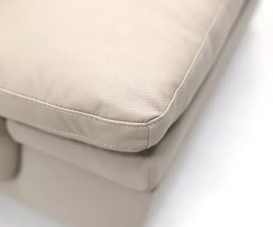 Серое кресло из кожзаменителя Тбилиси