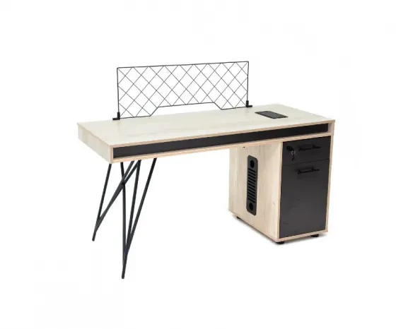 Белый стол Тбилиси