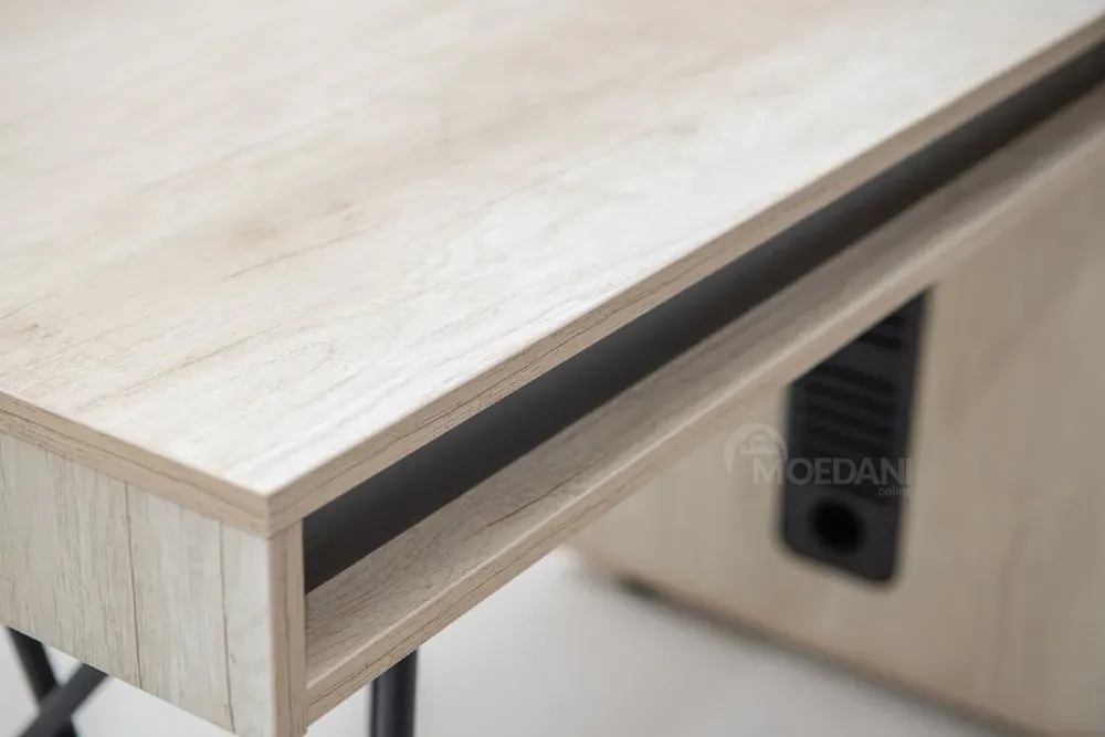 Белый стол Тбилиси - изображение 3