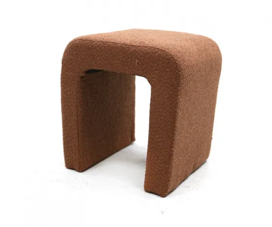 Оранжевый пуф Тбилиси