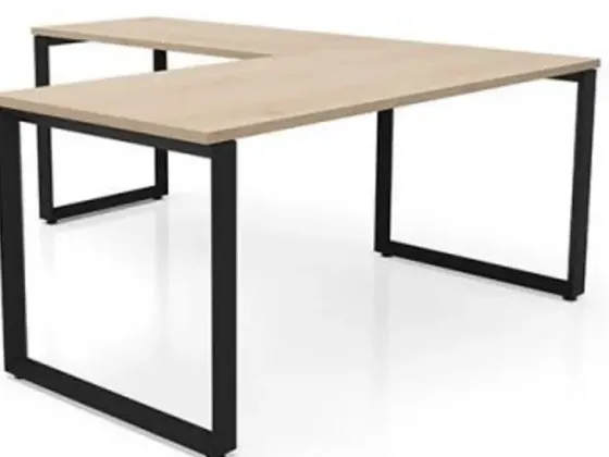 Компьютерный стол для пожилых людей. Тбилиси