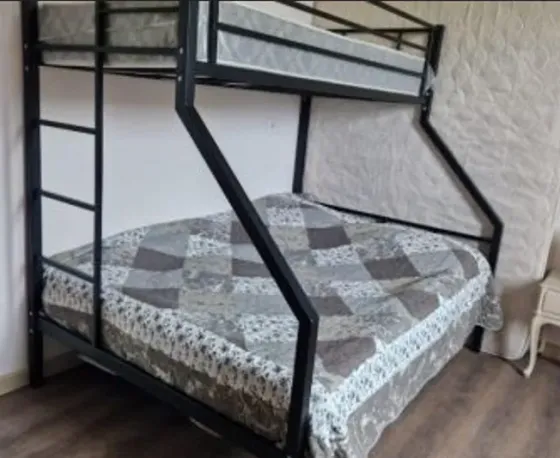 Шестиэтажные железные кровати Тбилиси