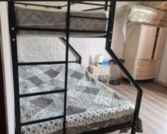 Шестиэтажные железные кровати Тбилиси