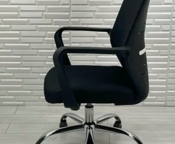 Компьютерное кресло модель A02 черное Тбилиси