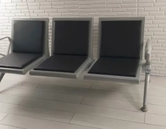 Металлический 3-местный обеденный стул, новый и упакованный. Тбилиси