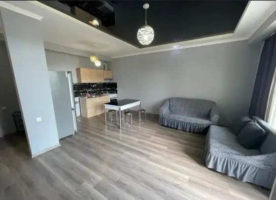 ქირავდება 2 ოთახიანი ბინა 60მ² 7/14 სართ თბილისი