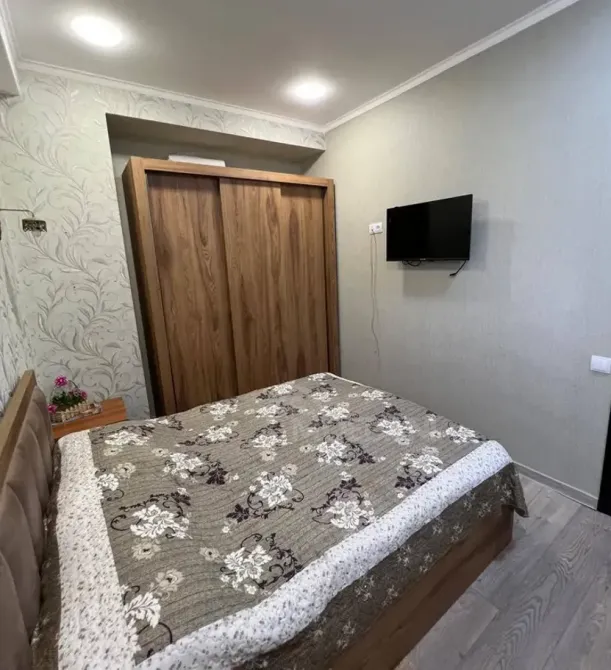 ქირავდება 2 ოთახიანი ბინა 45მ² 4/5 სართ თბილისი - photo 4