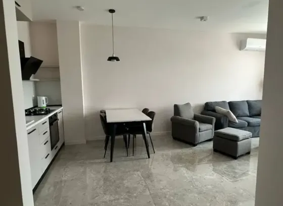 ქირავდება 2 ოთახიანი ბინა 65მ² 10/12 სართ თბილისი