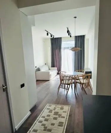 ქირავდება 2 ოთახიანი ბინა 54მ² 14/19 სართ თბილისი