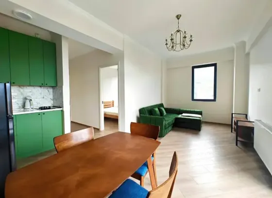 ქირავდება 3 ოთახიანი ბინა 72მ² 15/18 სართ თბილისი