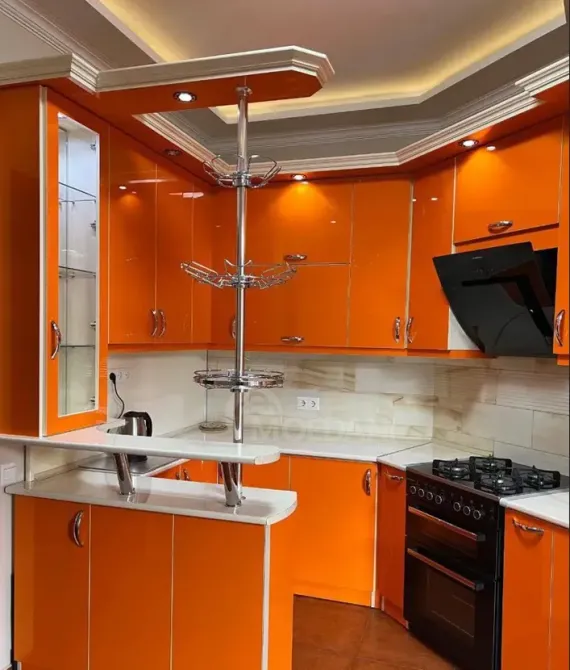 ქირავდება 2 ოთახიანი ბინა 70მ² 6/9 სართ თბილისი - photo 1